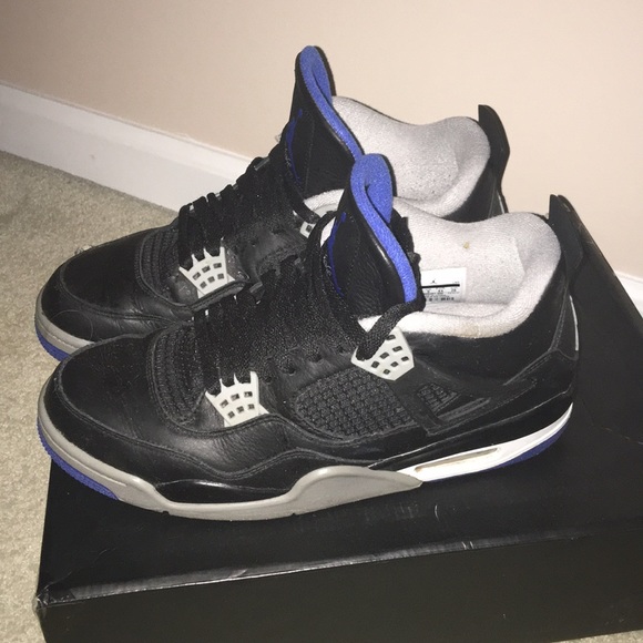 Retro Jordan 4s Motorsport - Picture 1 of 3